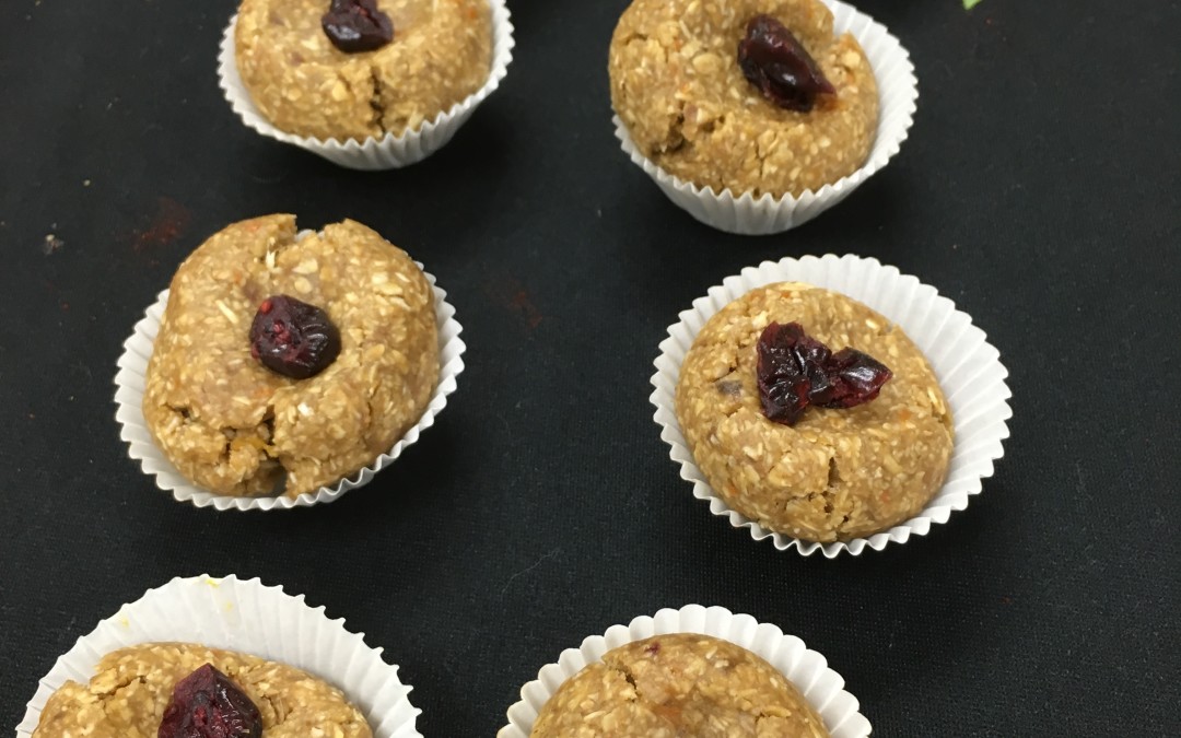 Raw Oatmeal Date Cookies